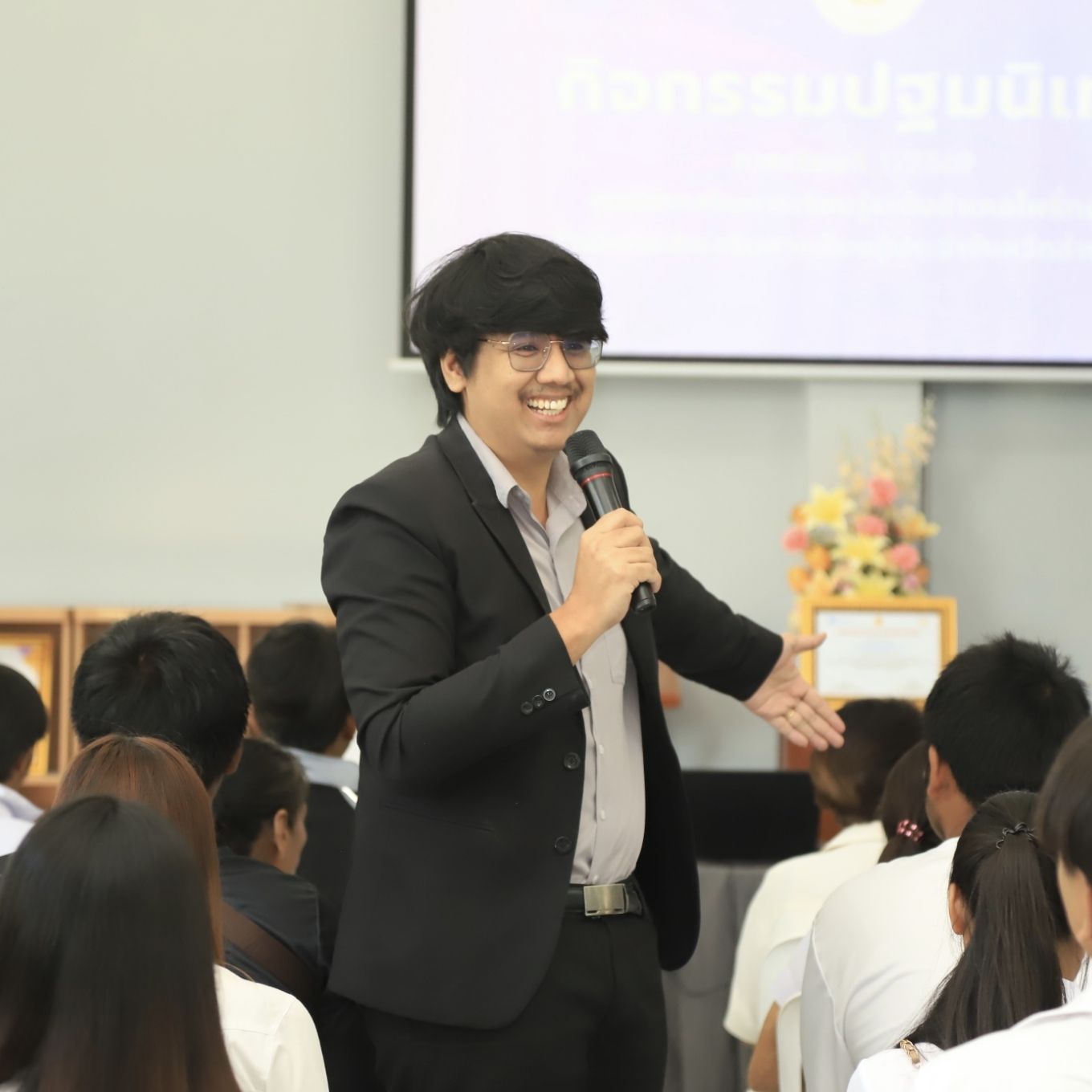 นายนนทชัย มาพิจารณ์ ผู้พัฒนานวัตกรรม OLIS DLEC
