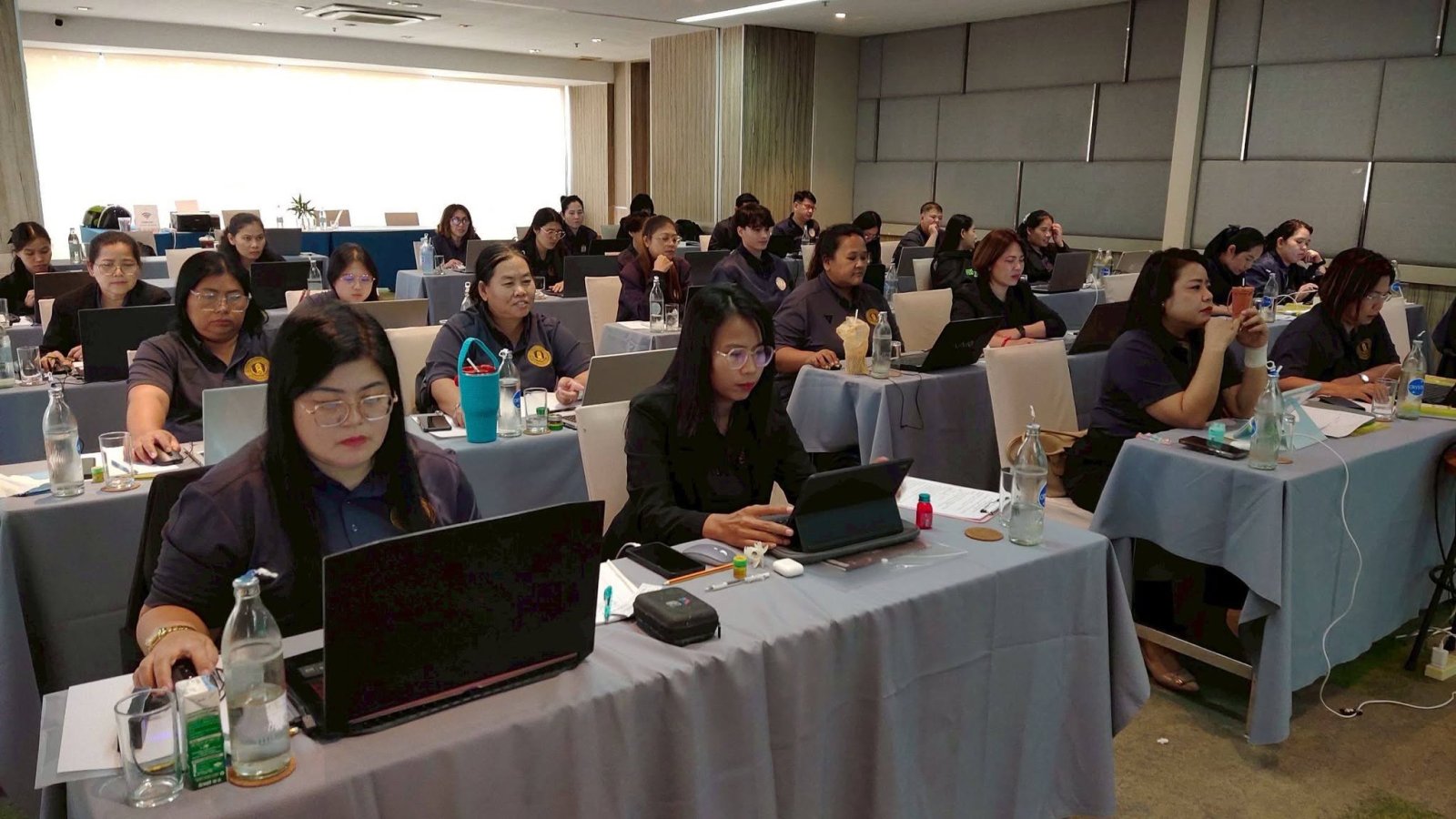 โครงการอบรมเชิงปฏิบัติการด้วยระบบฐานข้อมูลผู้เรียนออนไลน์ OLIS DLEC