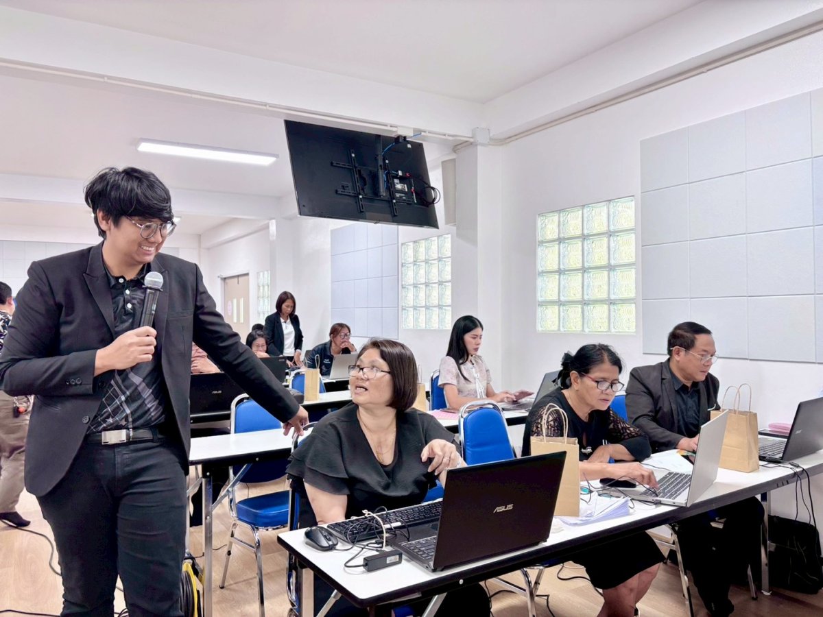 โครงการพัฒนาสมรรถนะครูและบุคลากรทางการศึกษาด้านระบบบริหารจัดการข้อมูลผู้เรียนออนไลน์ (Online Learner Information System: OLIS) และการผลิตสื่อการเรียนรู้โดยใช้เทคโนโลยีและปัญญาประดิษฐ์ (AI)