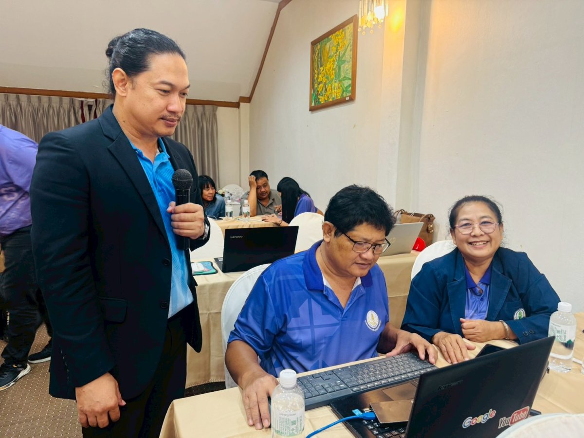 โครงการพัฒนาศักยภาพบุคลากรด้านการใช้แพลตฟอร์ม Canva ในการบริหารจัดการชั้นเรียน