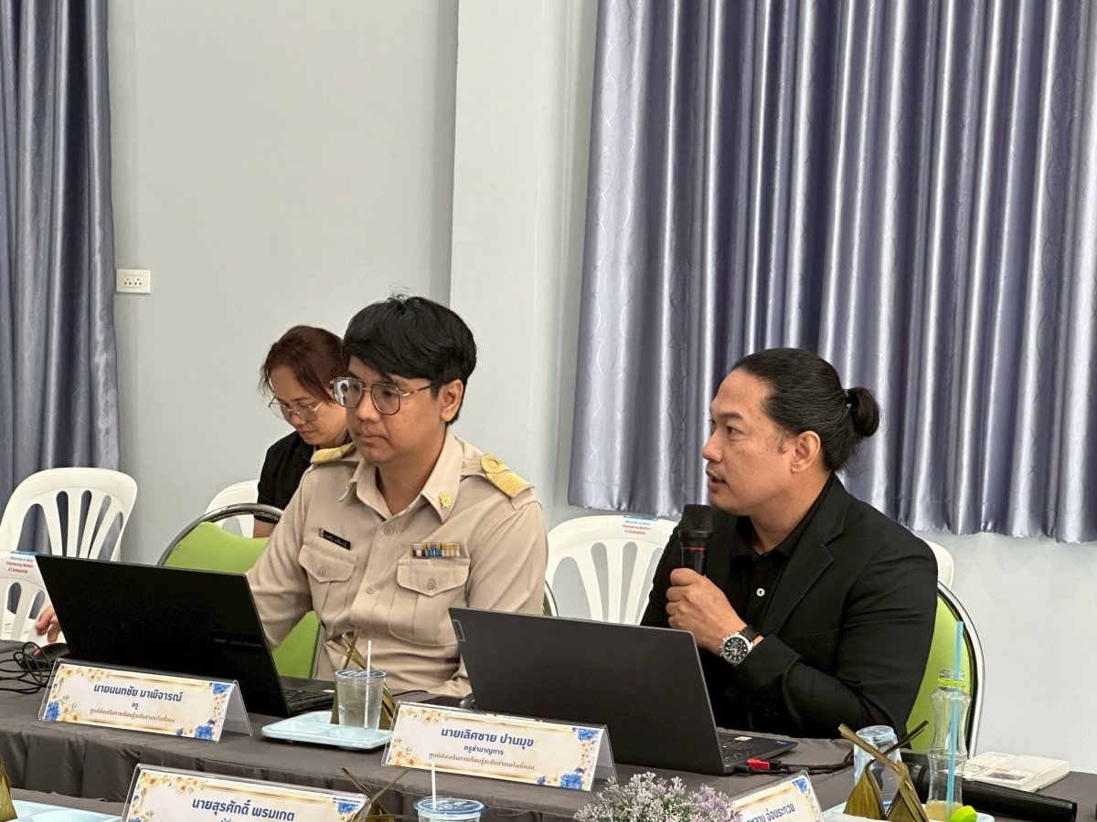 แลกเปลี่ยนเรียนรู้กับคณะศึกษาดูงานจาก สกร.ระดับอำเภอจังหาร จังหวัดร้อยเอ็ด