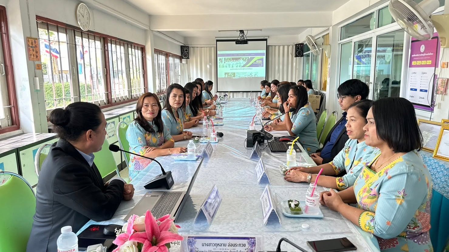 แลกเปลี่ยนเรียนรู้กับคณะศึกษาดูงานจาก สกร.ระดับอำเภอทุ่งสง จังหวัดนครศรีธรรมราช