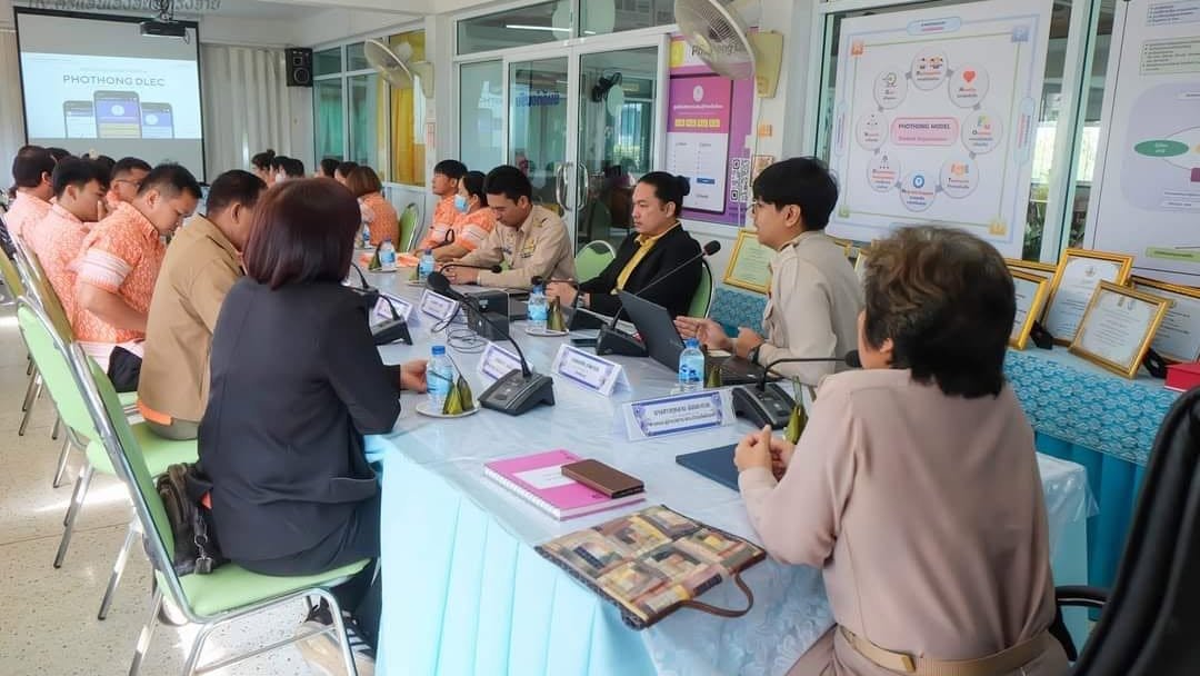 แลกเปลี่ยนเรียนรู้กับคณะศึกษาดูงานจาก สกร.ระดับอำเภอบางปลาม้า จังหวัดสุพรรณบุรี