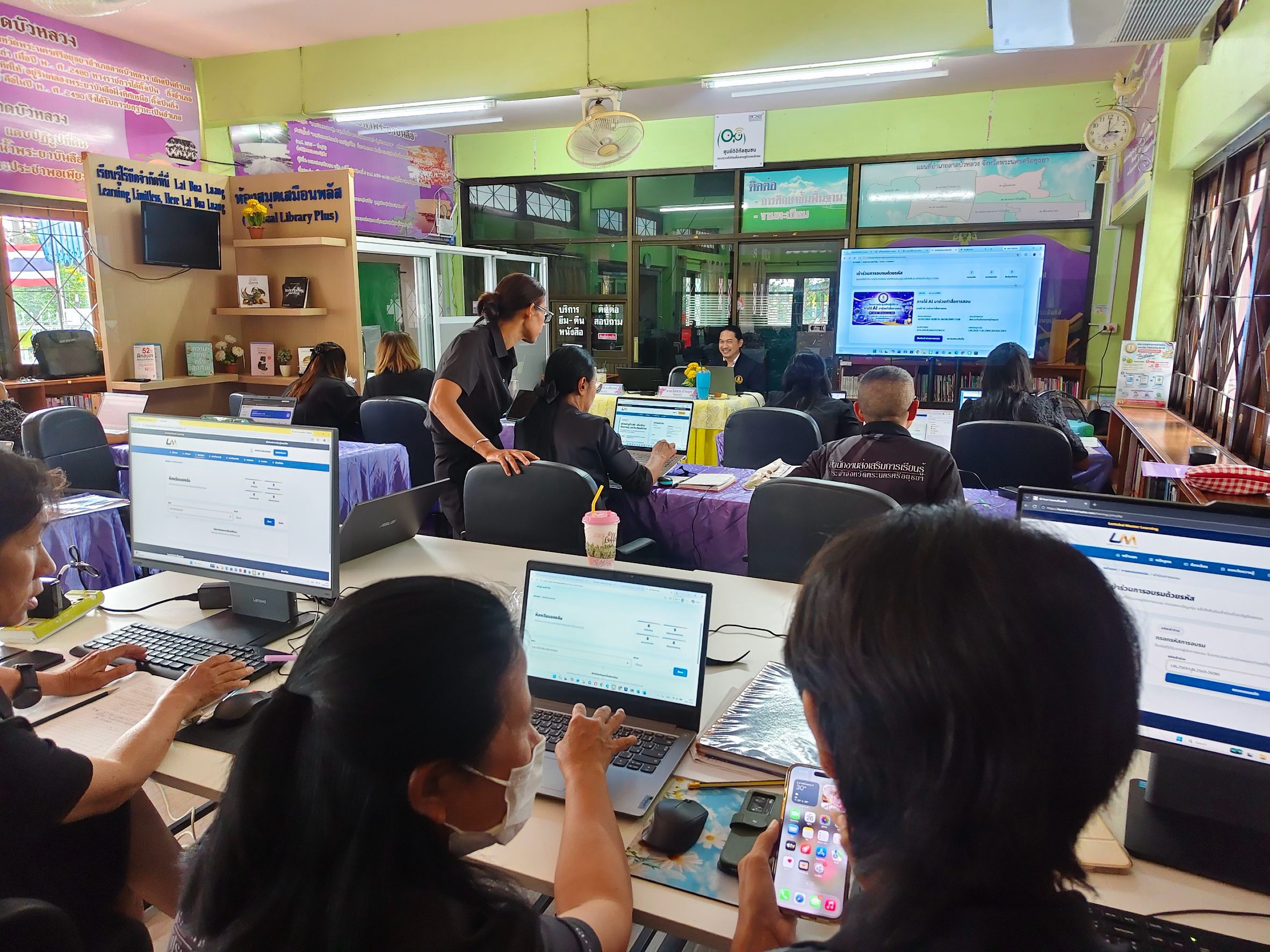 โครงการ​อบรม​เชิง​ปฏิบัติ​การการใช้ AI มา​ช่วย​ในการจัด​ทำ​สื่อ​การสอน
