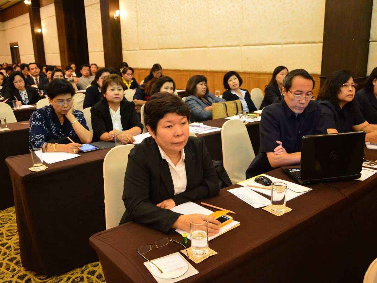 นำเสนอผลสำเร็จการพัฒนาตำบลในเวทีสัมมนาวิชาการการศึกษานอกระบบเพื่อการเรียนรู้ตลอดชีวิตในภาคกลาง